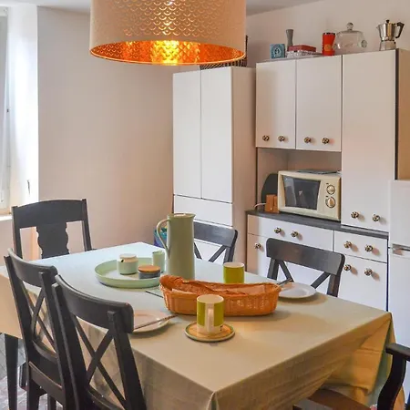 2 Bedroom In Holiday home *